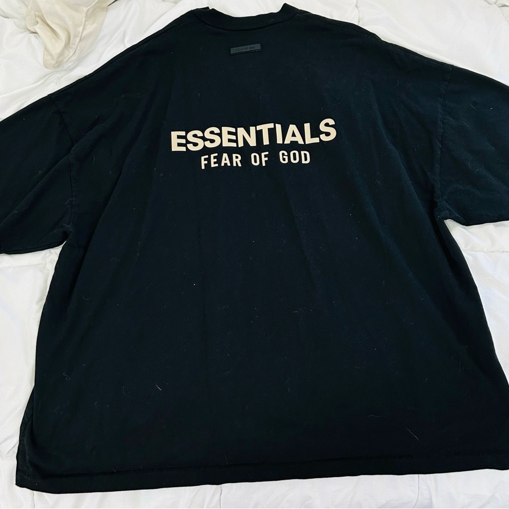 Essentials Fear of God Oversized V-Neck T-Shirt